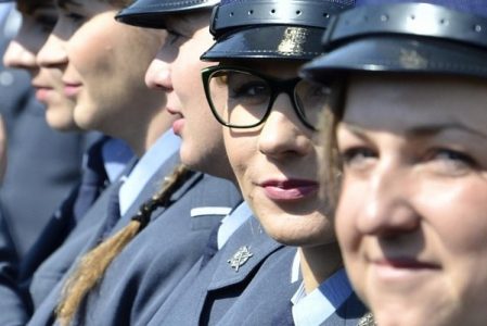 Służba Więzienna ma blisko 300 nowych oficerów. Uroczyste zakończenie szkolenia w COSSW w Kaliszu